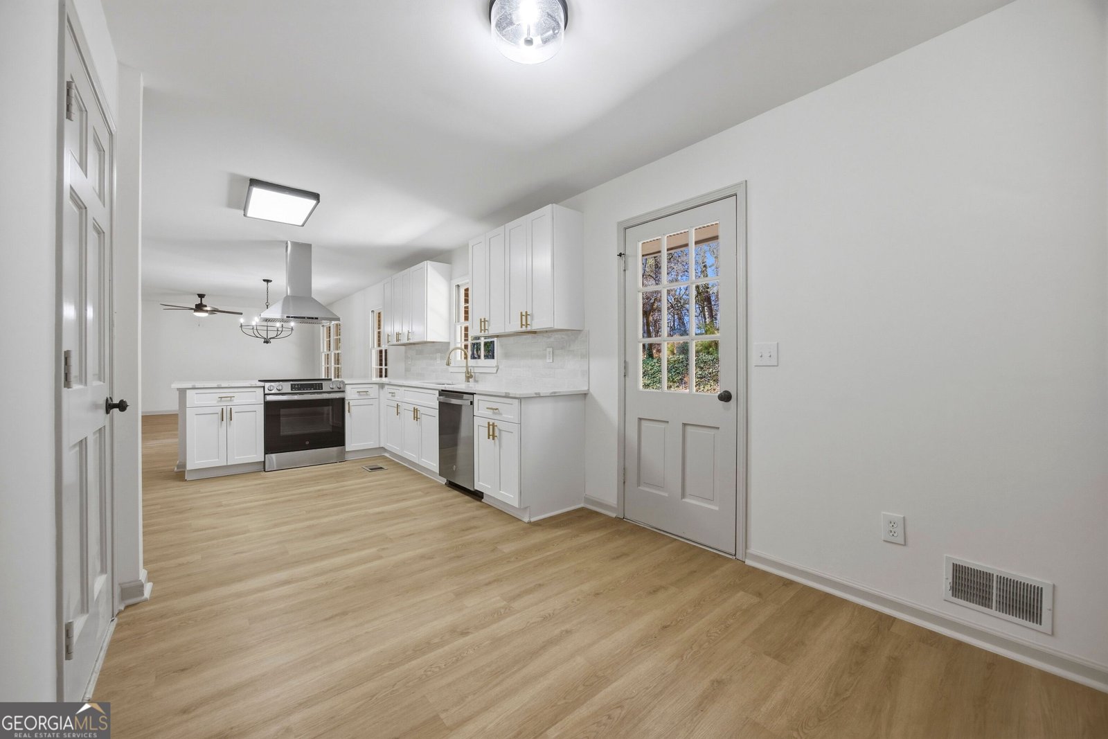 3577 Hampton Court Peachtree Corners - Photo 13