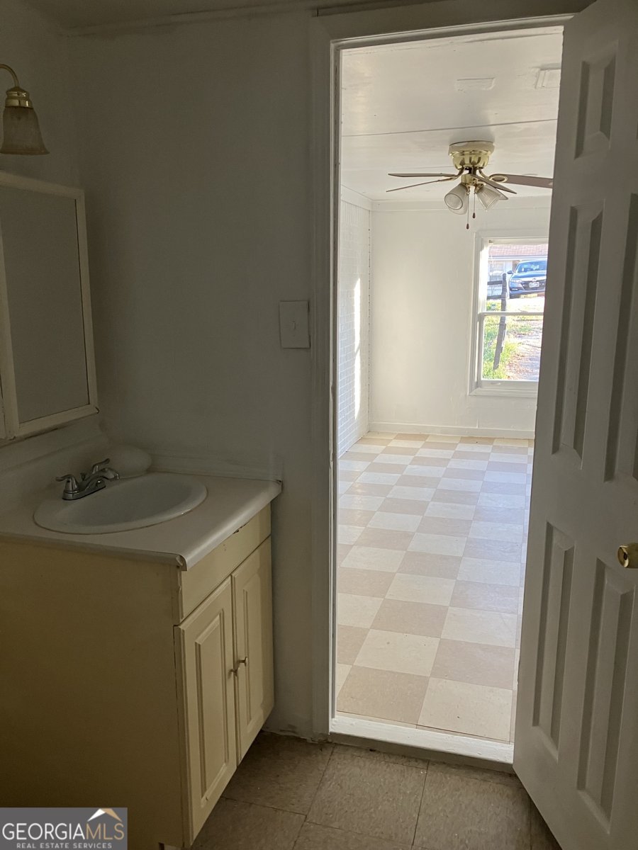 1037 Mountain View Road Conyers - Photo 13