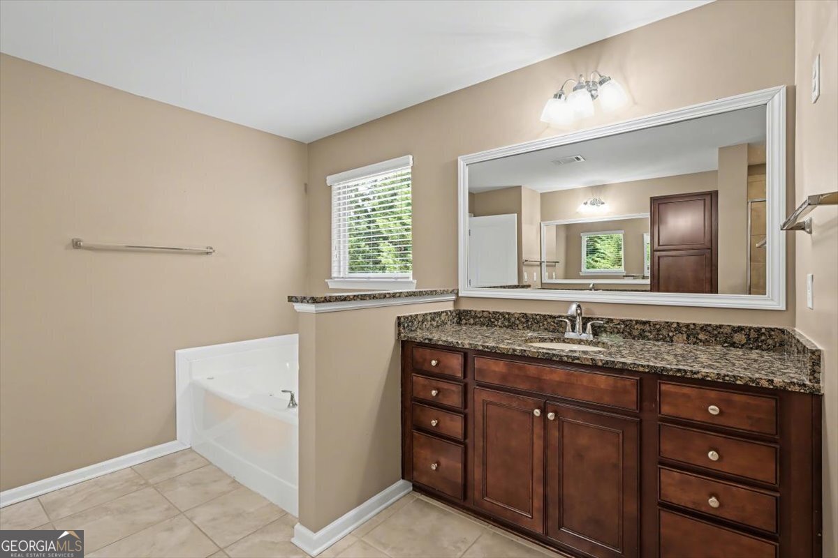 6810 Rocking Horse Lane Cumming - Photo 32