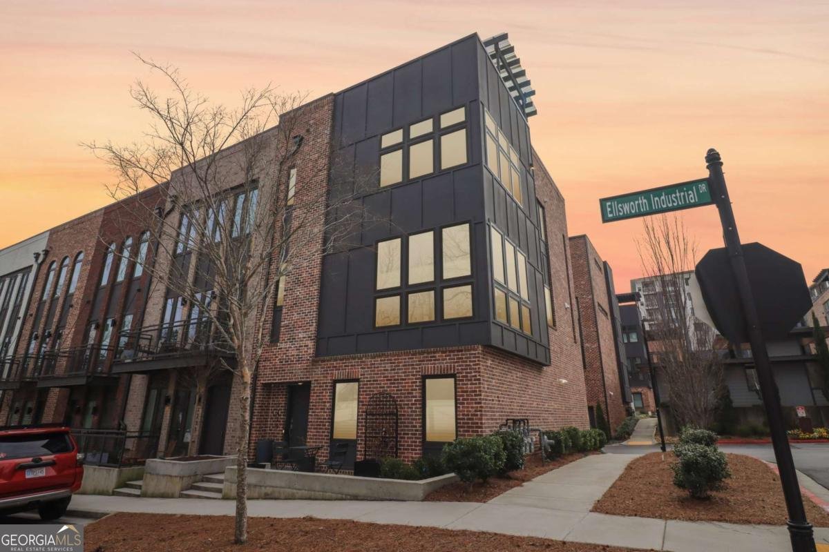 1229 Chelsea Circle Atlanta - Photo 1