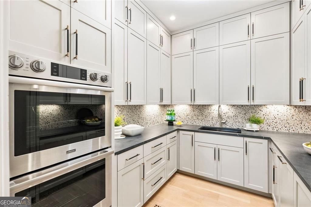 4524 Mystic Drive Sandy Springs - Photo 25