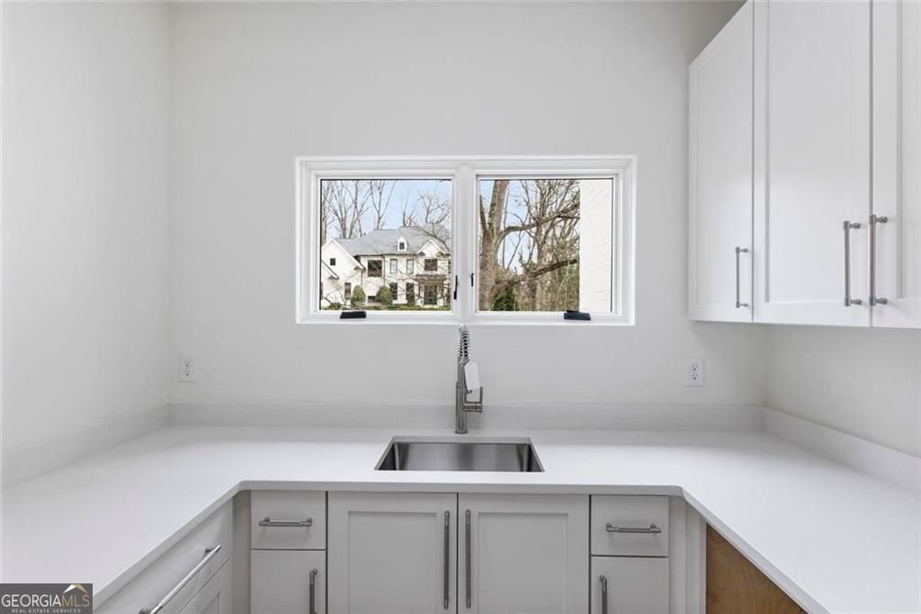 4524 Mystic Drive Sandy Springs - Photo 63