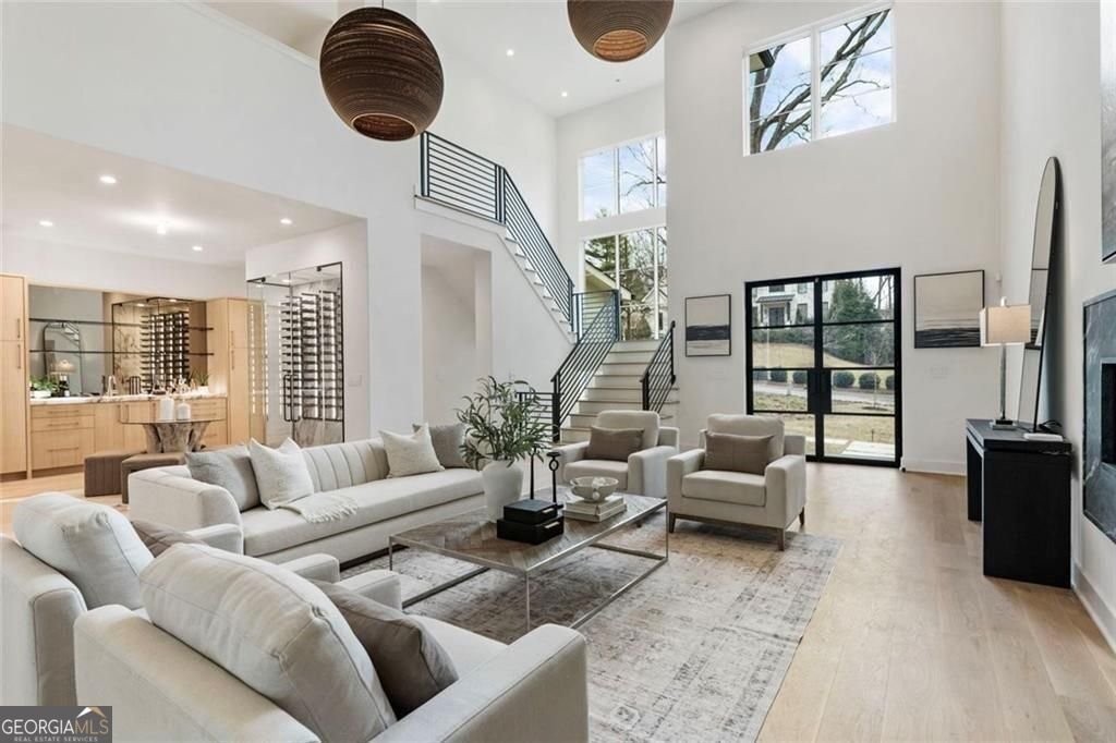 4524 Mystic Drive Sandy Springs - Photo 9