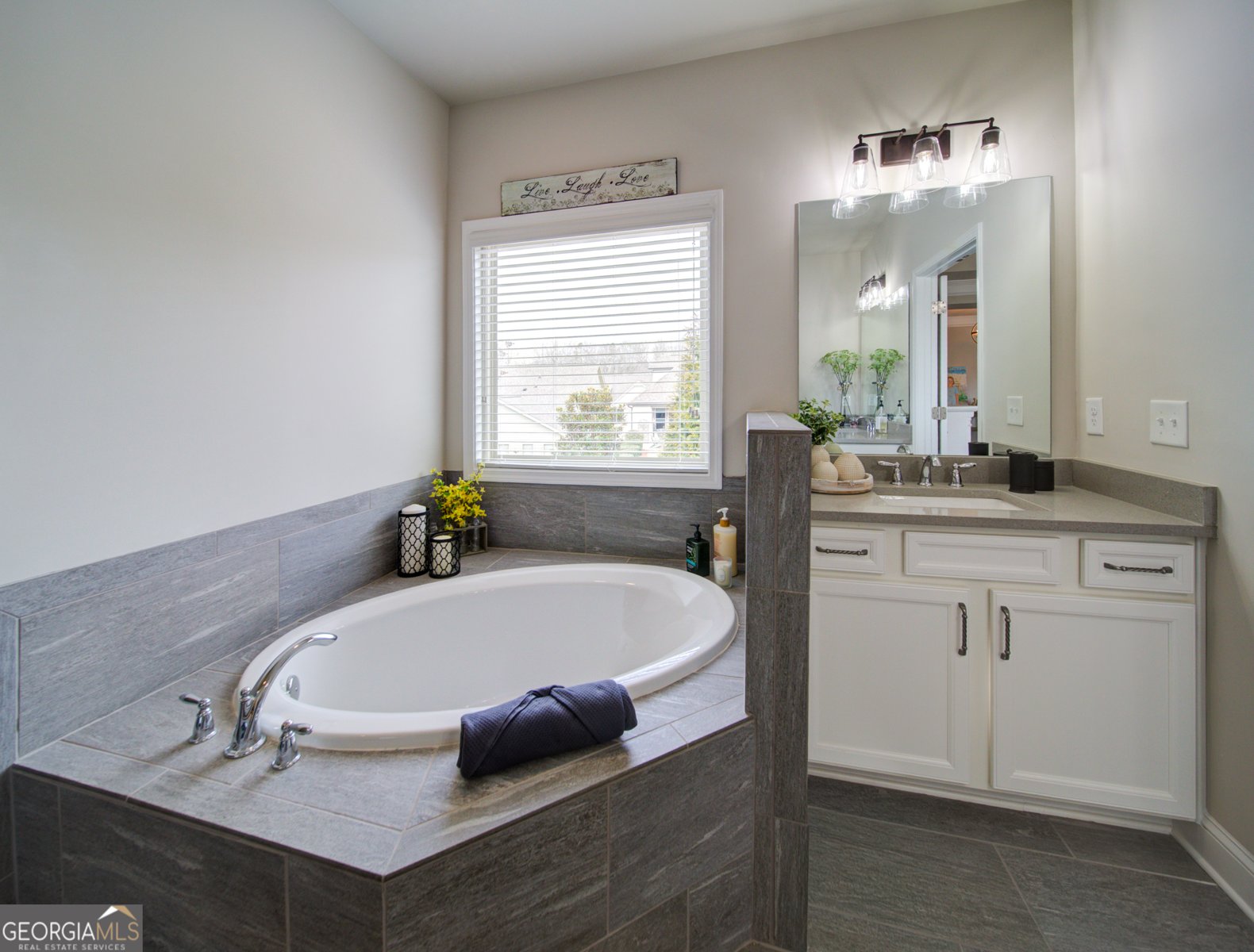 6988 Flagstone Way Flowery Branch - Photo 28