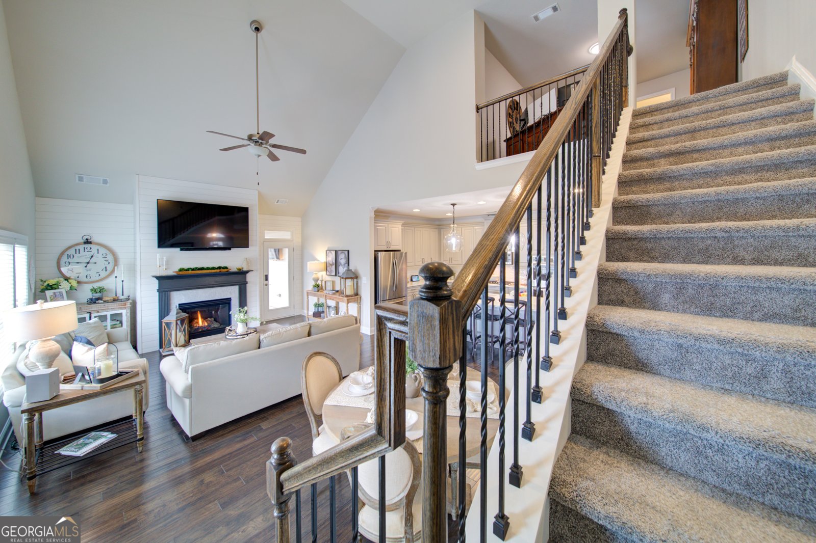 6988 Flagstone Way Flowery Branch - Photo 9