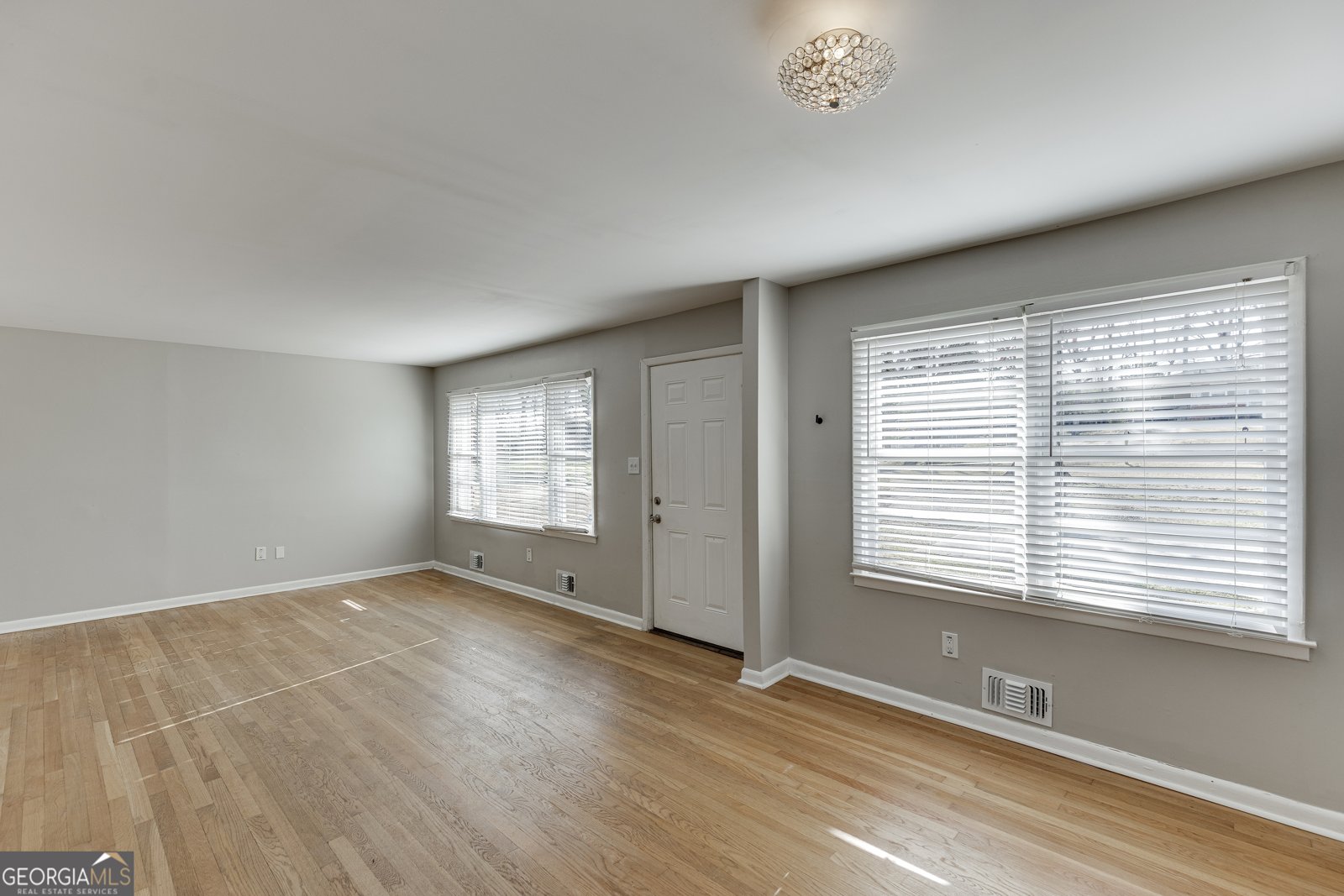 300 Forest Street Buford - Photo 8