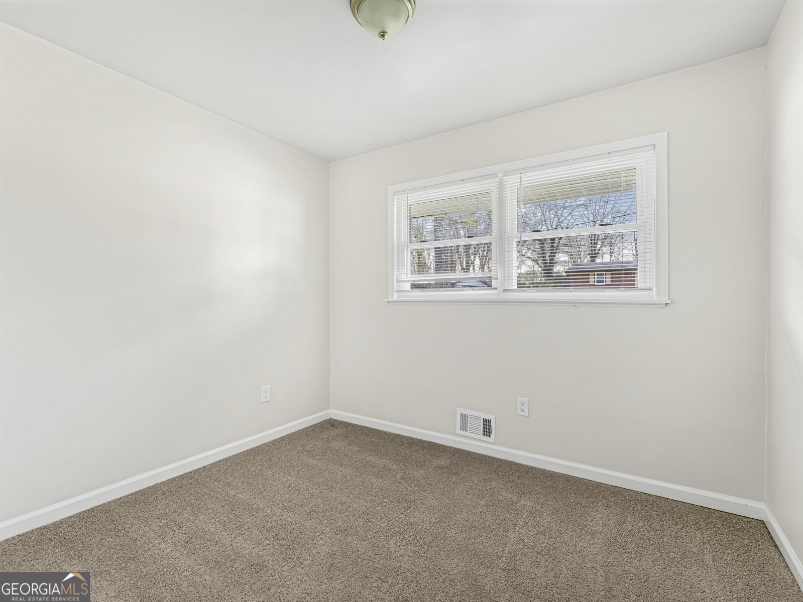 7288 Howard Circle Jonesboro - Photo 7