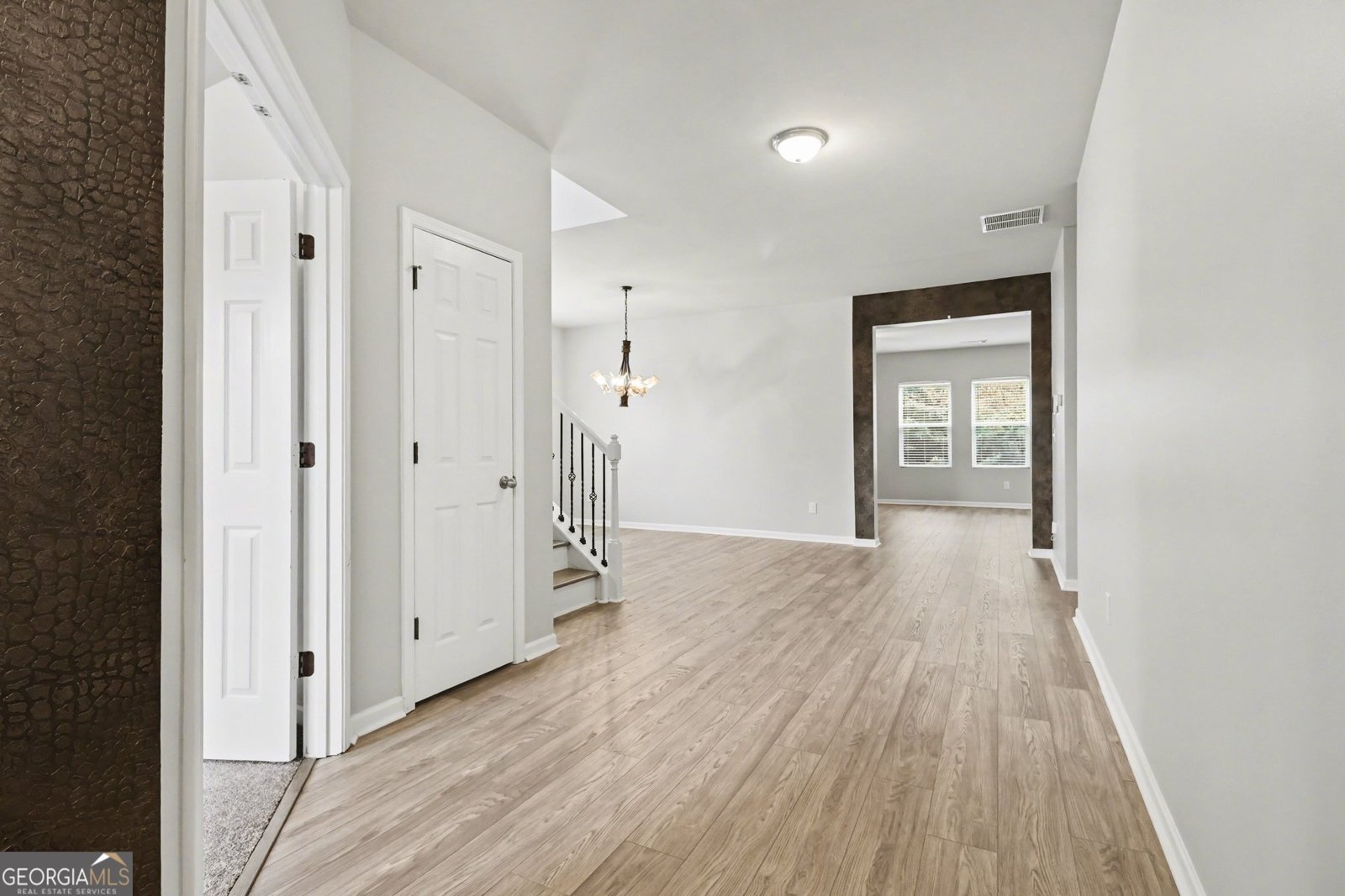 6858 Pierless Avenue Sugar Hill - Photo 10