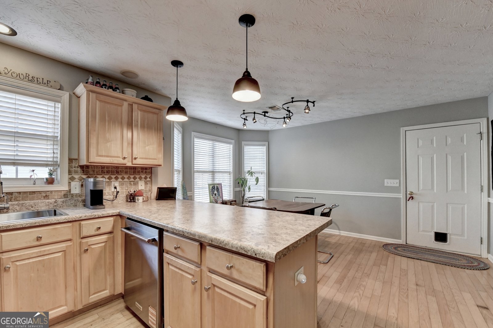 8415 Meadowgrove Lane Gainesville - Photo 17