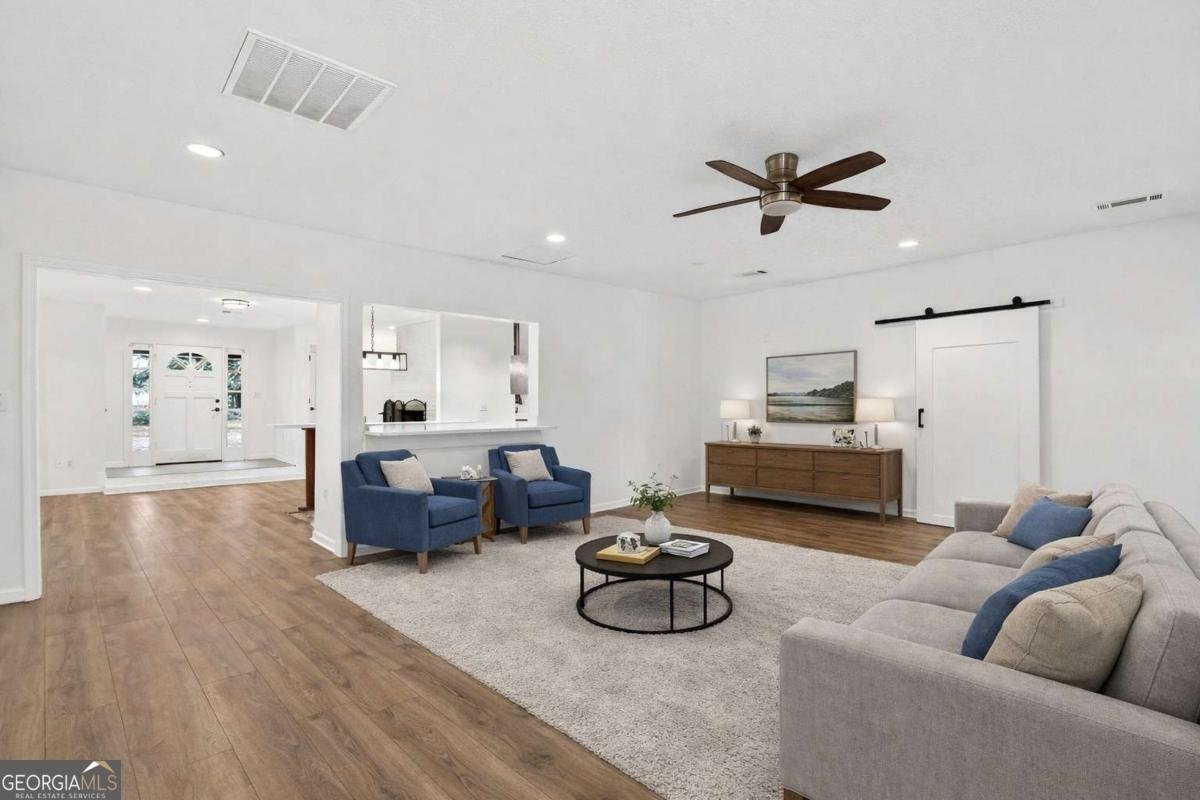 4927 Salem Road Covington - Photo 10