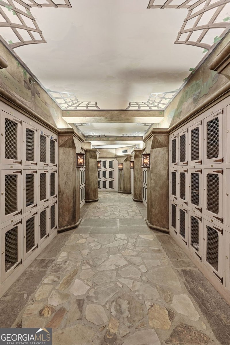 2660 Peachtree Road Atlanta - Photo 70