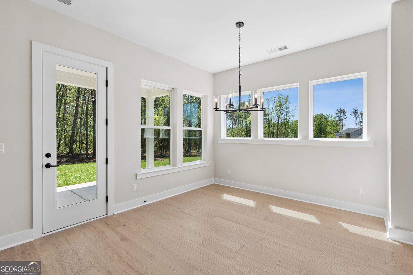 7385 Magnolia Crest Lane Cumming - Photo 14