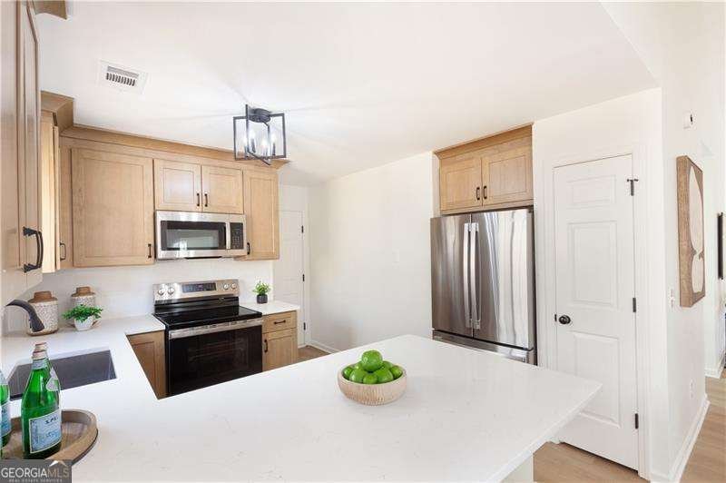 249 Dennis Drive Alpharetta - Photo 11