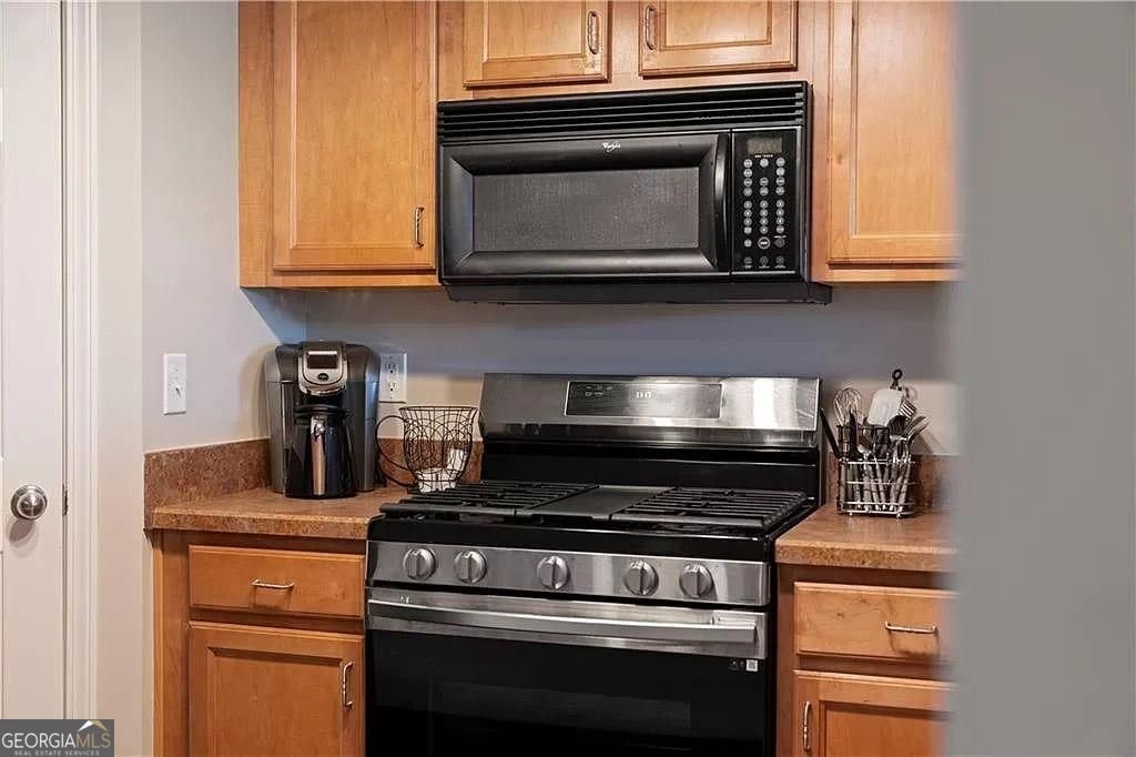 1964 Lakeshore Overlook Circle Kennesaw - Photo 8