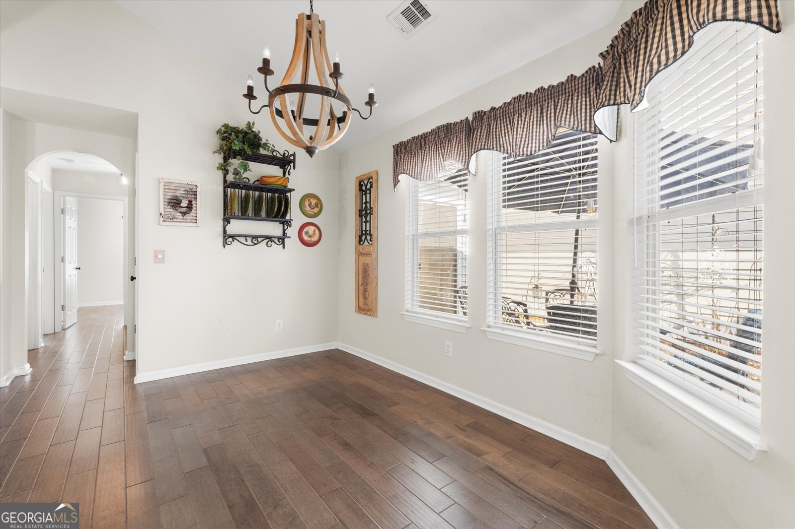 221 Rose Cottage Drive Woodstock - Photo 9