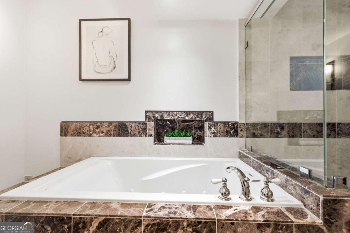 2870 Pharr Court South Atlanta - Photo 17