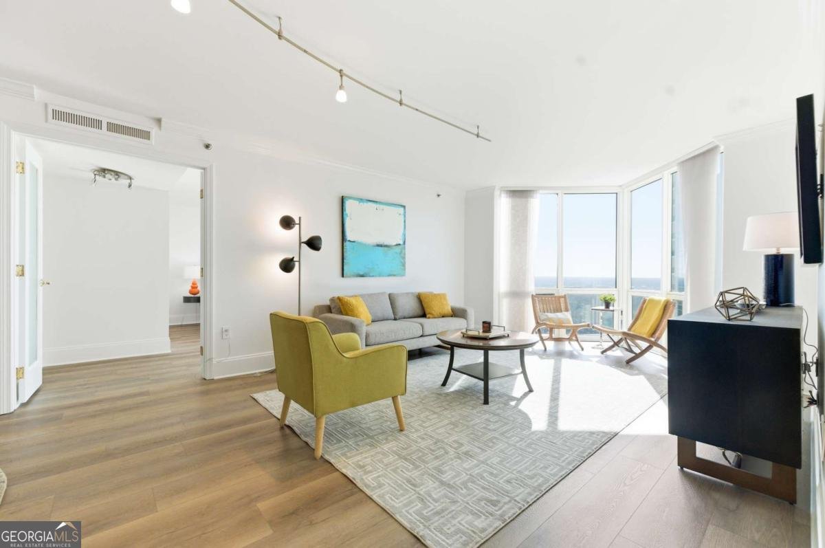 2870 Pharr Court South Atlanta - Photo 7