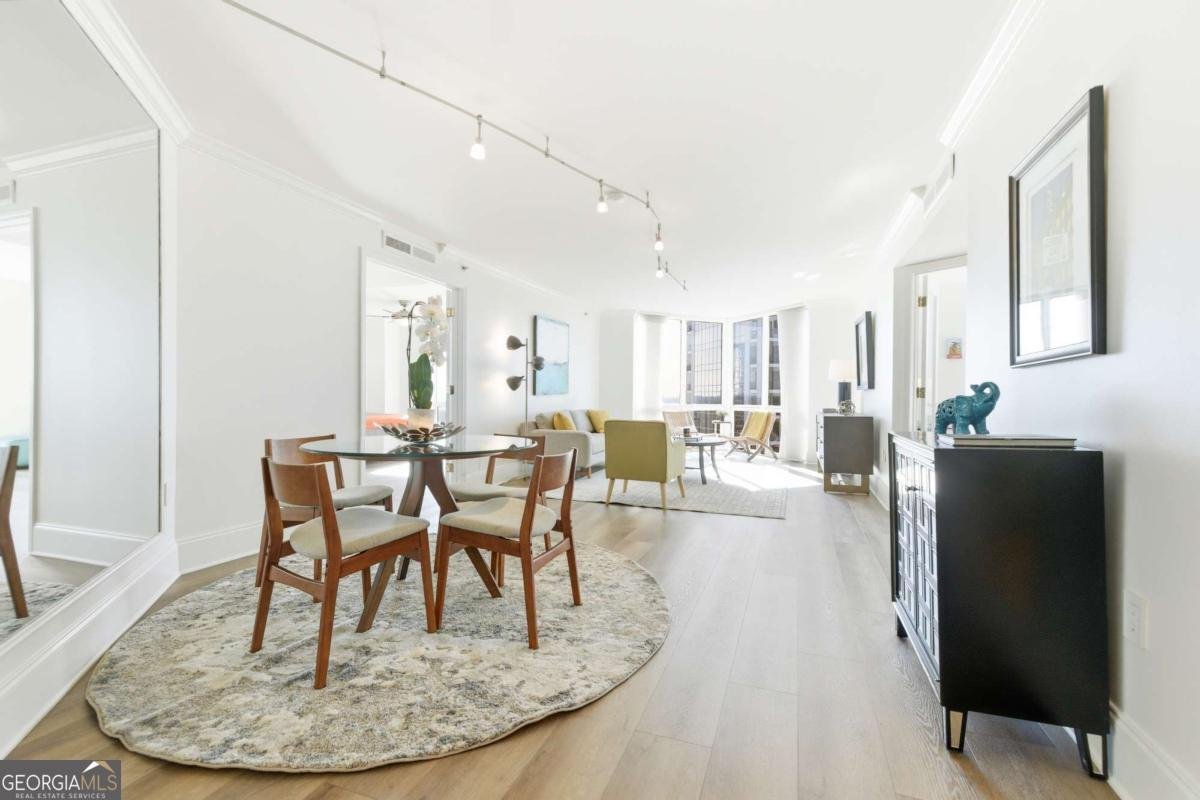 2870 Pharr Court South Atlanta - Photo 8