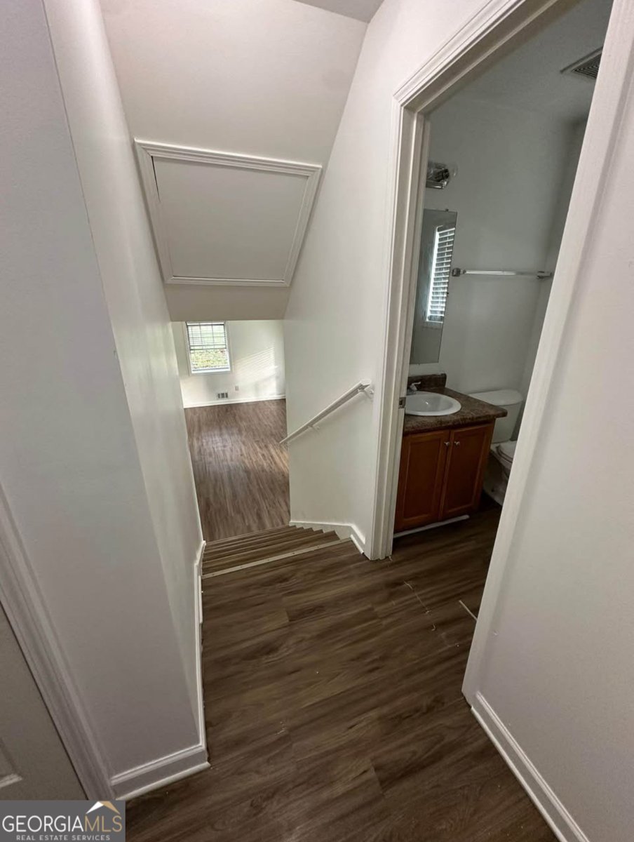 1247 Shoreham Drive Atlanta - Photo 8