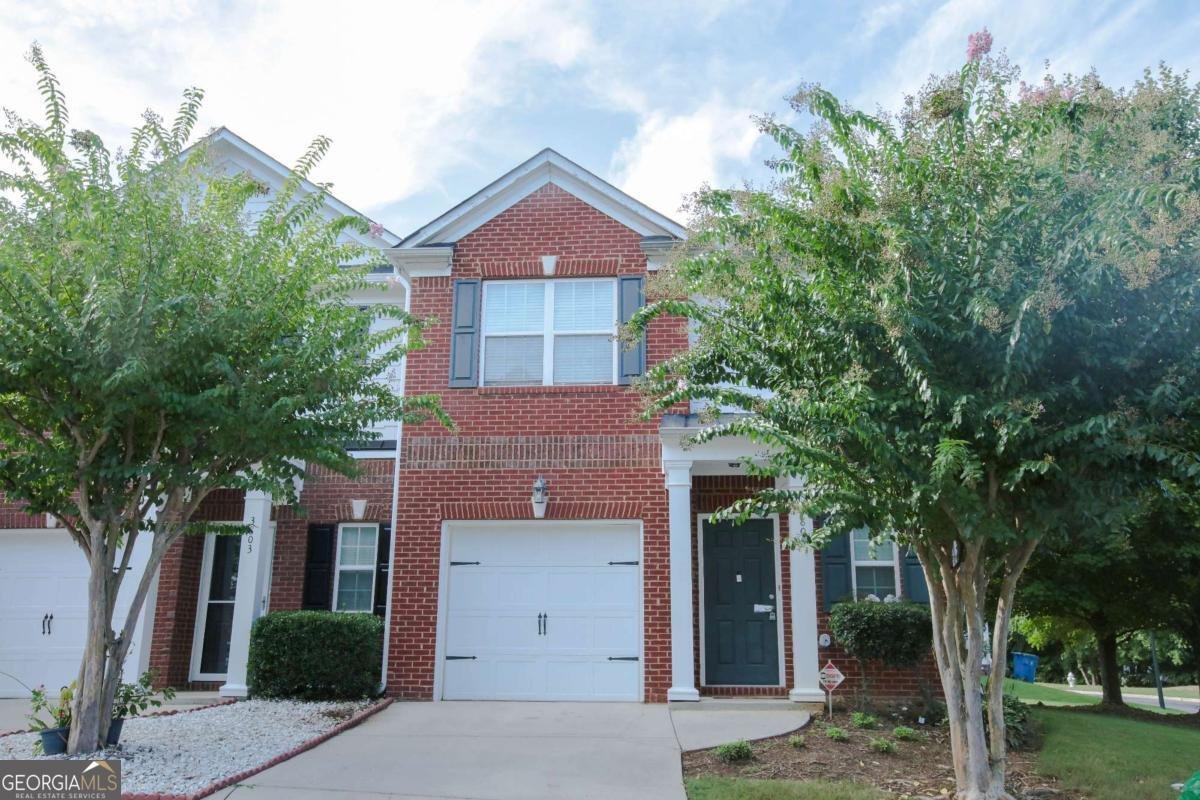 3801 Thayer Trace Duluth - Photo 1