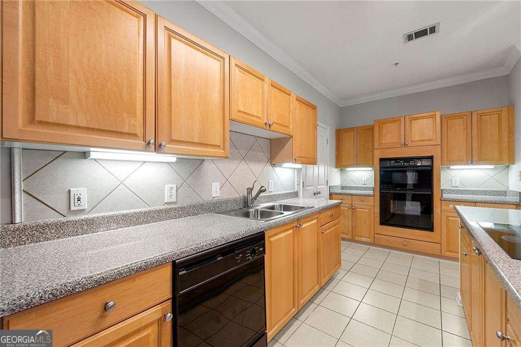 2015 Barrett Lakes Boulevard Kennesaw - Photo 8