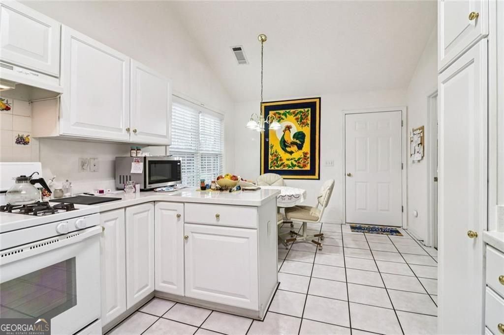 7105 Timberbrooke Drive Gainesville - Photo 10