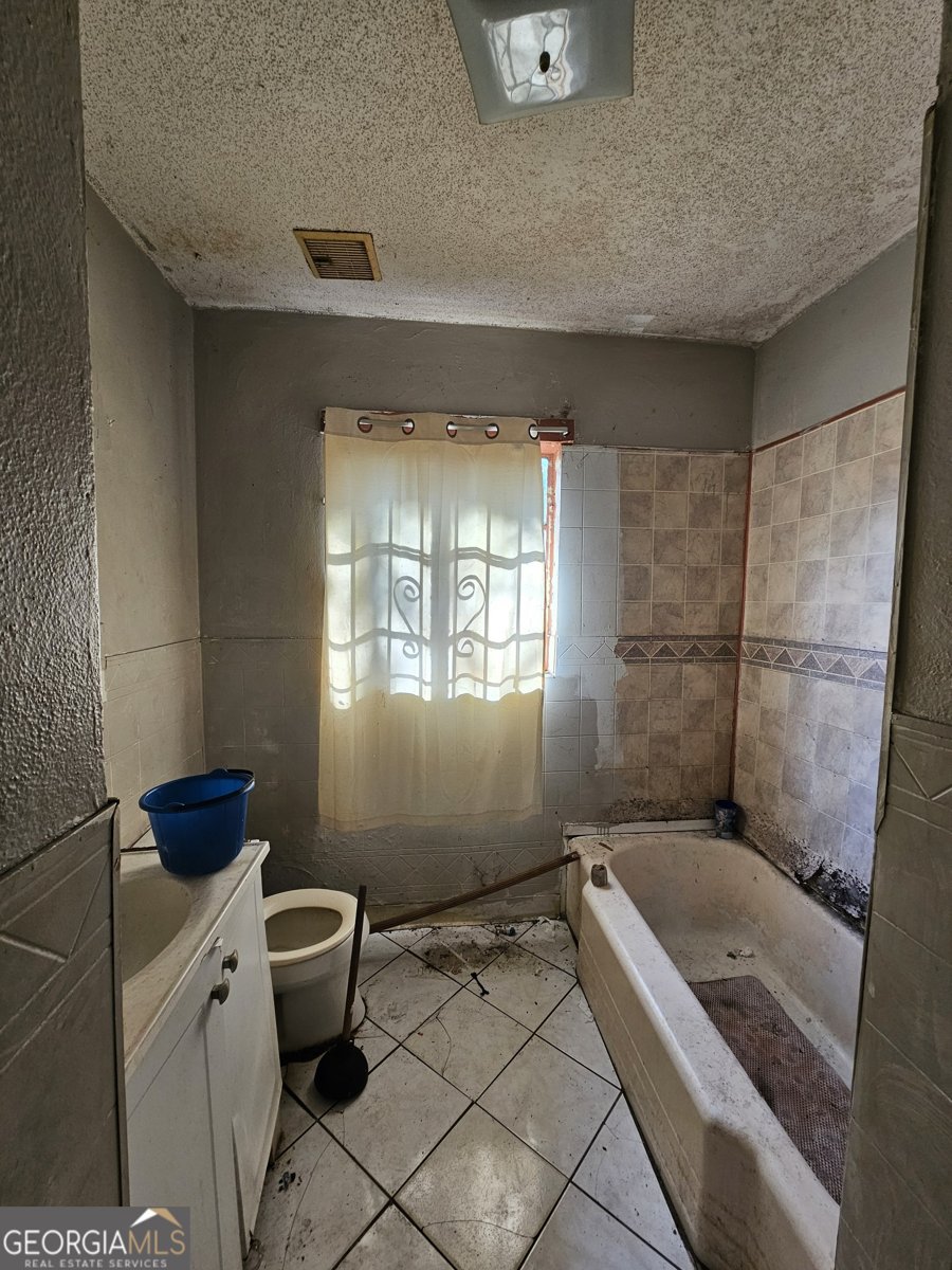 2411 Harden Street Savannah - Photo 11