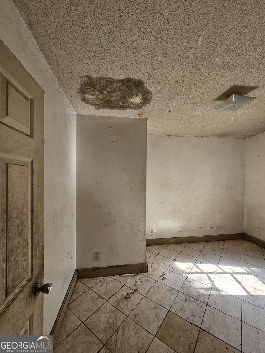 2411 Harden Street Savannah - Photo 17