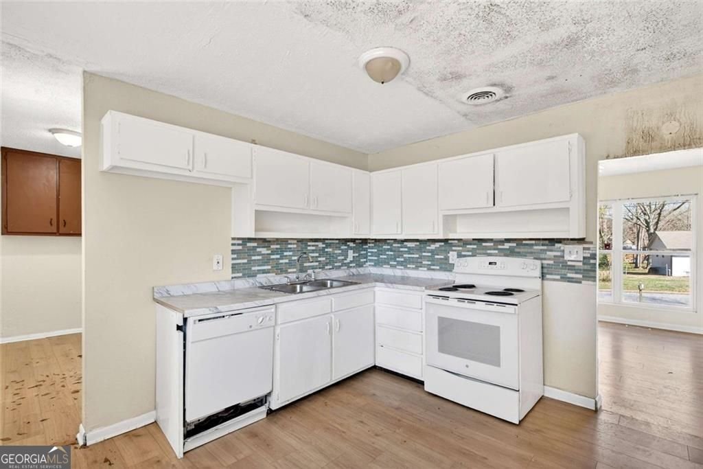 8399 Attleboro Drive Jonesboro - Photo 6