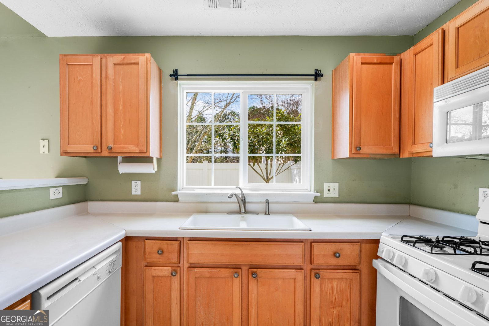 562 Windcroft Circle Acworth - Photo 8