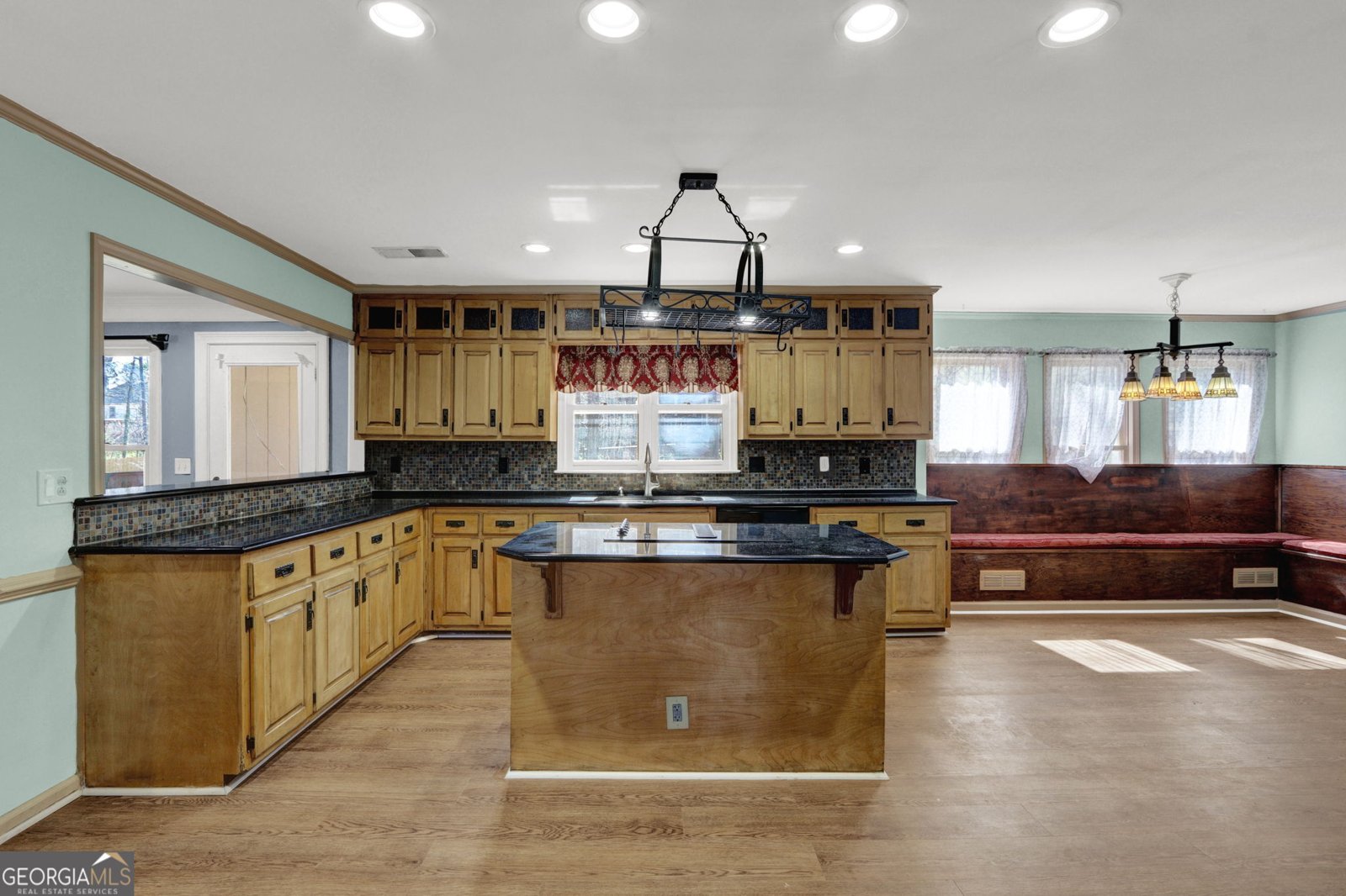 5010 Oak Tree Lane Stone Mountain - Photo 10