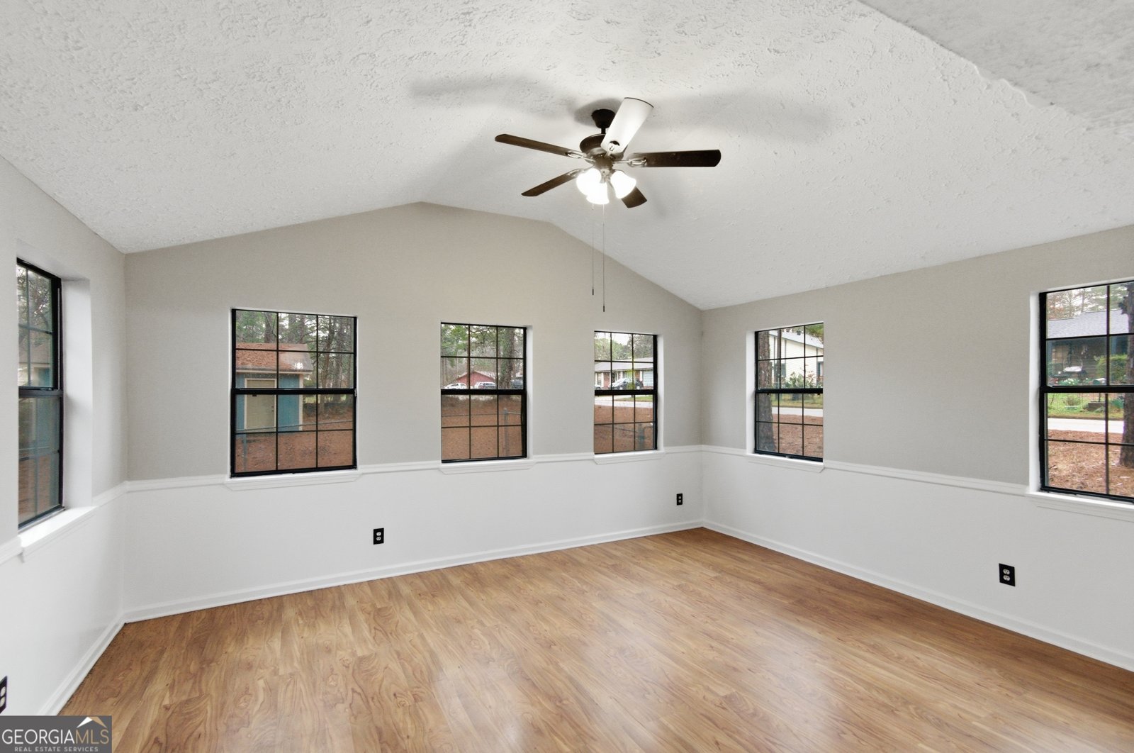 621 Maple Drive Riverdale - Photo 9