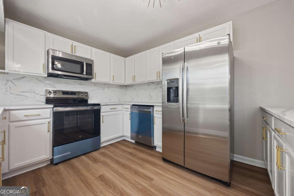 4051 Seven Hills Court Stone Mountain - Photo 11