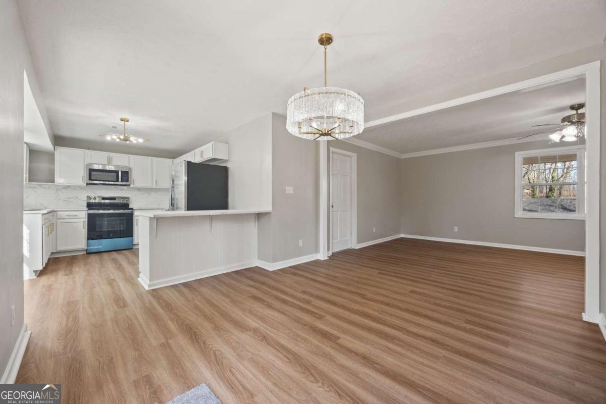 4051 Seven Hills Court Stone Mountain - Photo 7