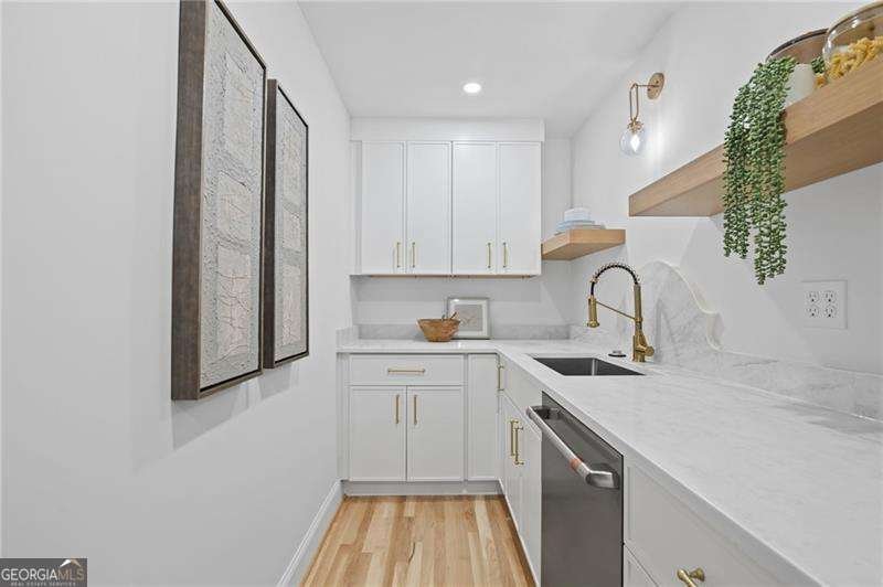 6300 Mountain Brook Lane Atlanta - Photo 8