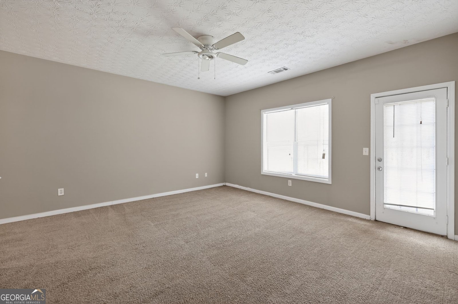 502 Shadow Valley Court Lithonia - Photo 6