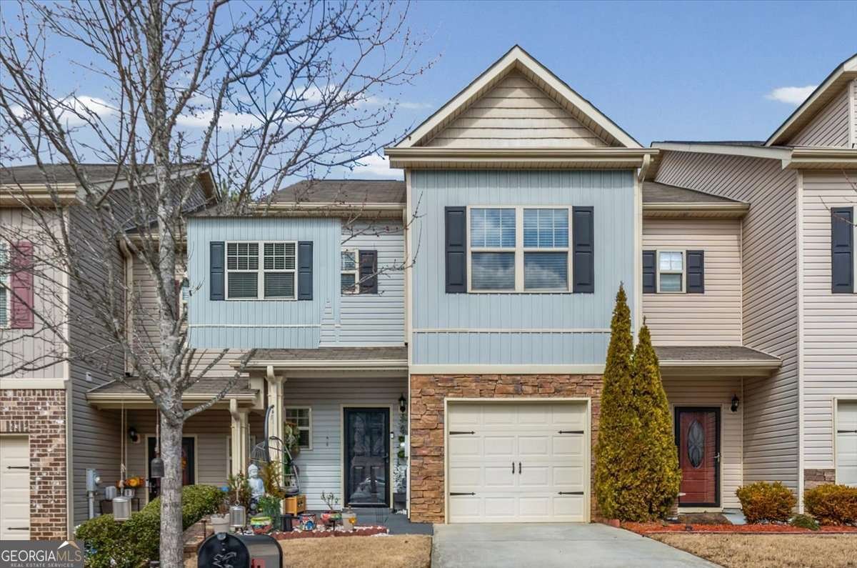 561 Oakside Place Acworth - Photo 1