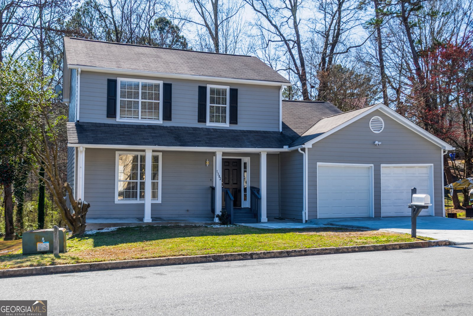 1382 Stoneleigh Way Stone Mountain - Photo 1