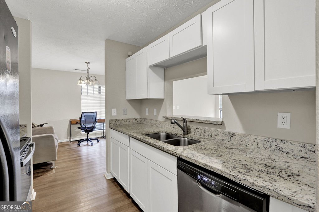 549 Windchase Lane Stone Mountain - Photo 14