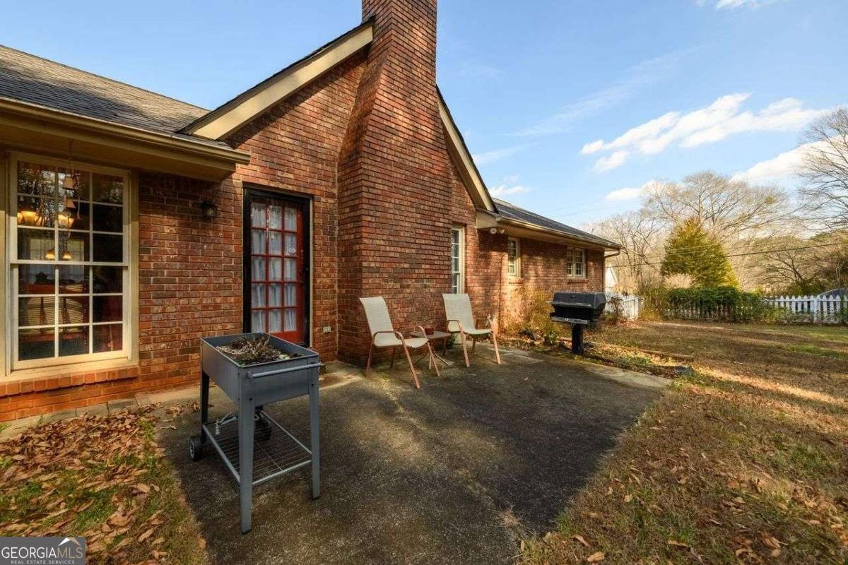 4304 Riverside Drive Lilburn - Photo 27