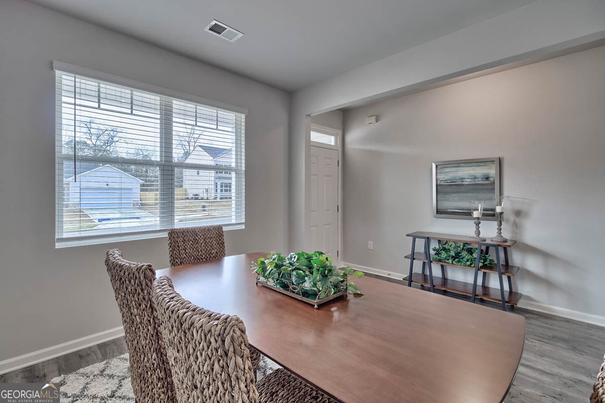 652 Whitman Lane Stockbridge - Photo 8