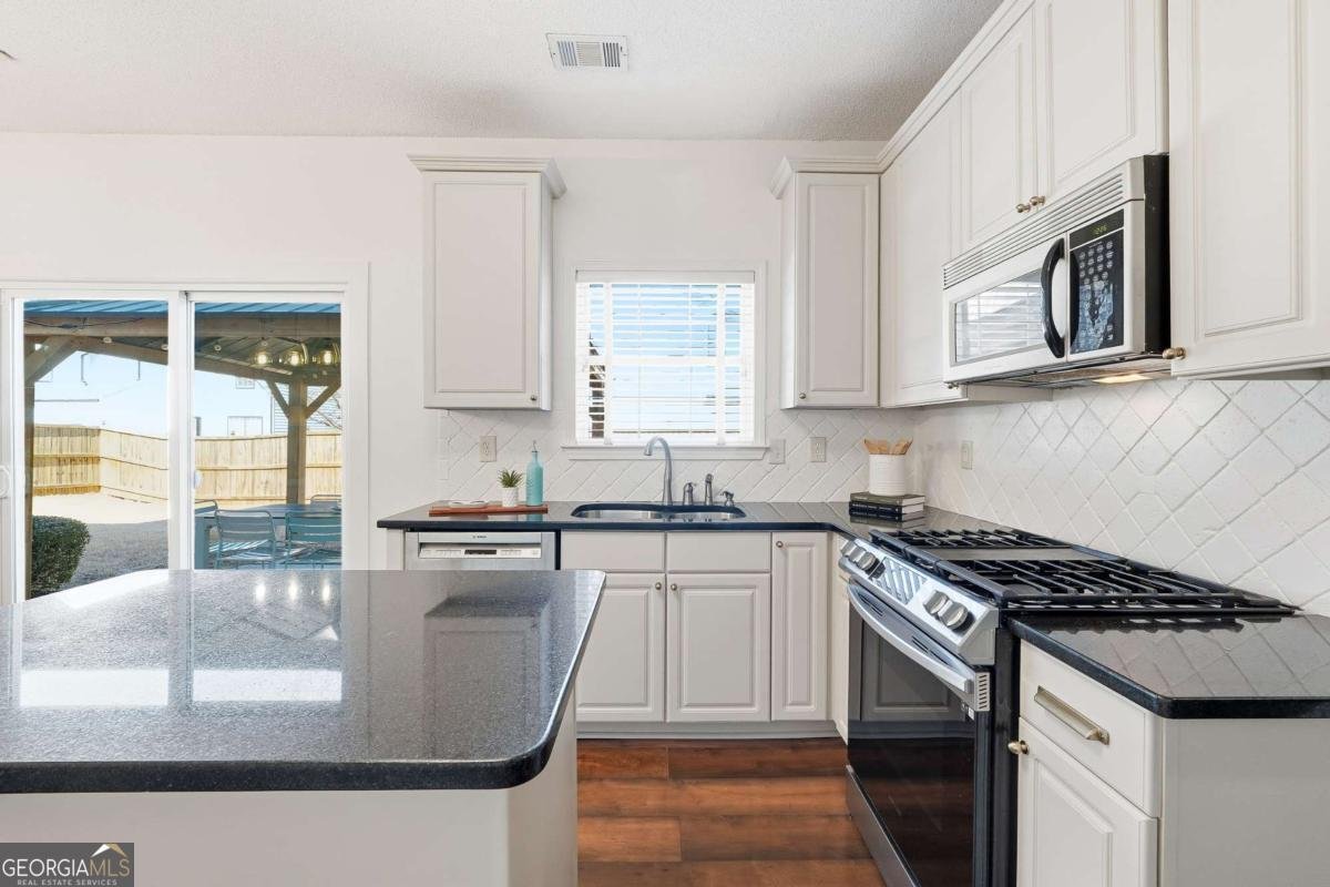 2390 Lunetta Lane Alpharetta - Photo 9