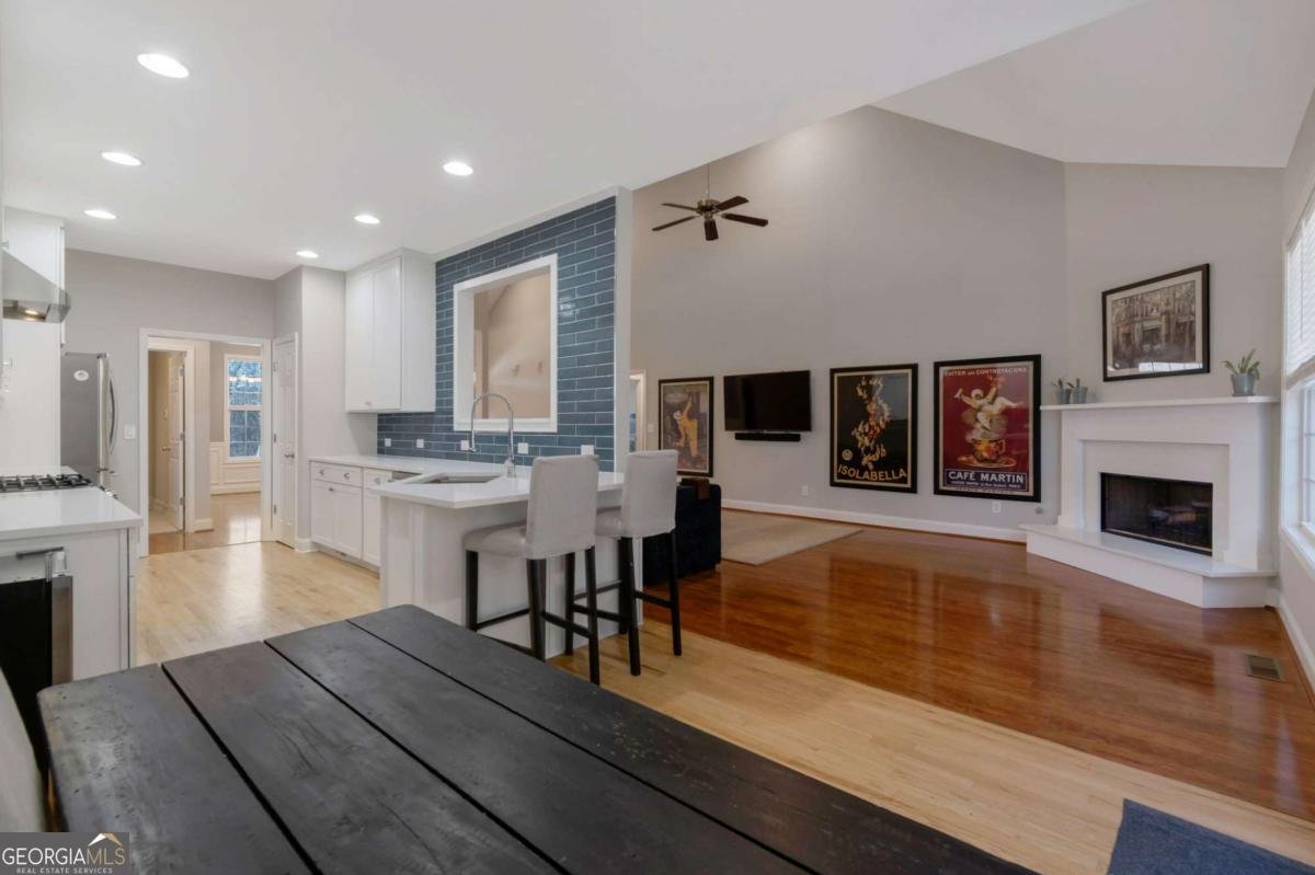 6365 Aarons Way Flowery Branch - Photo 11