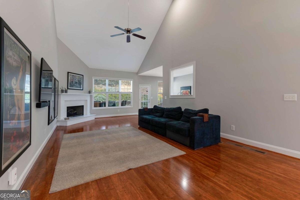 6365 Aarons Way Flowery Branch - Photo 8