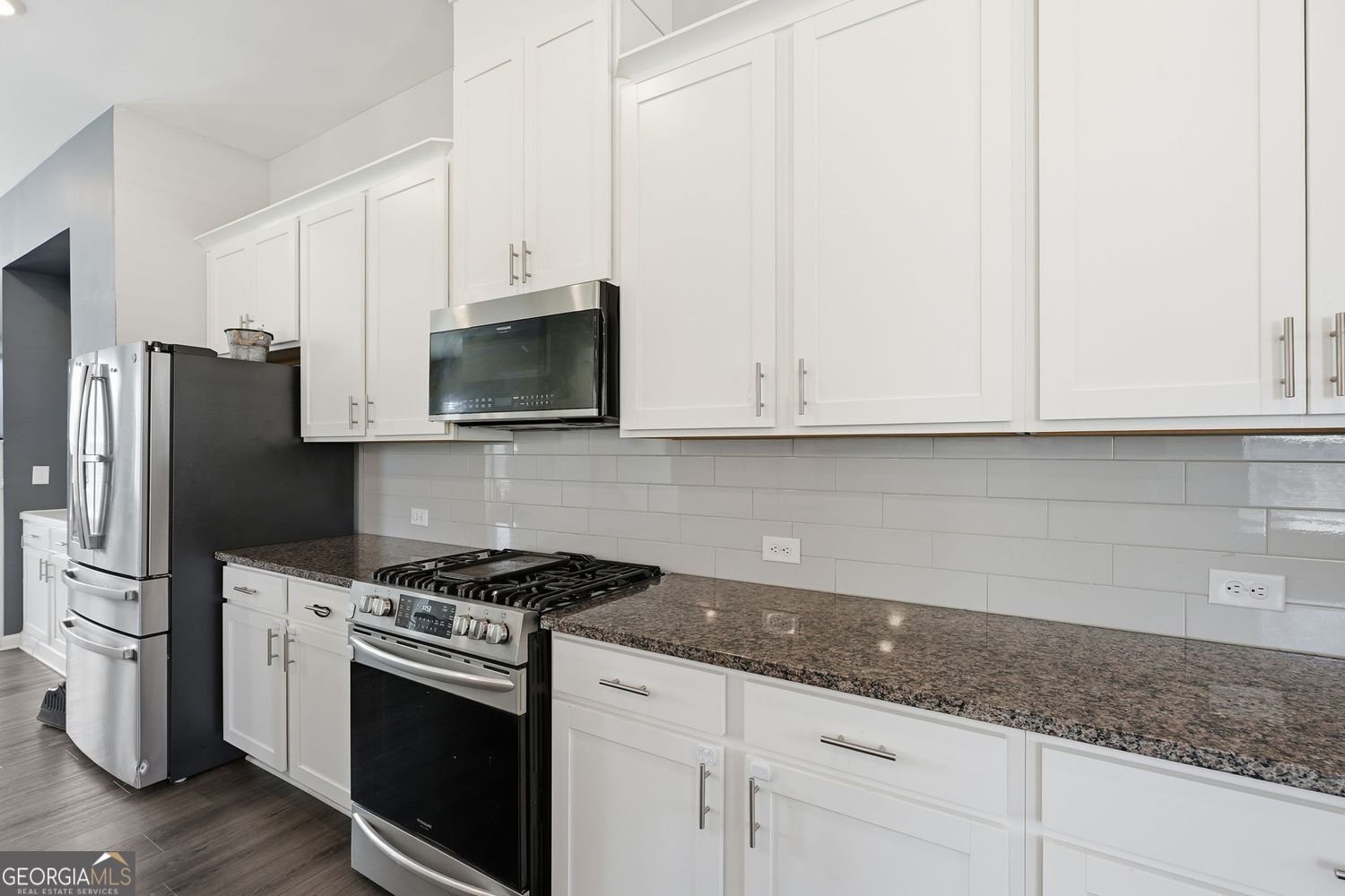 3317 Park Pointe Circle Scottdale - Photo 11