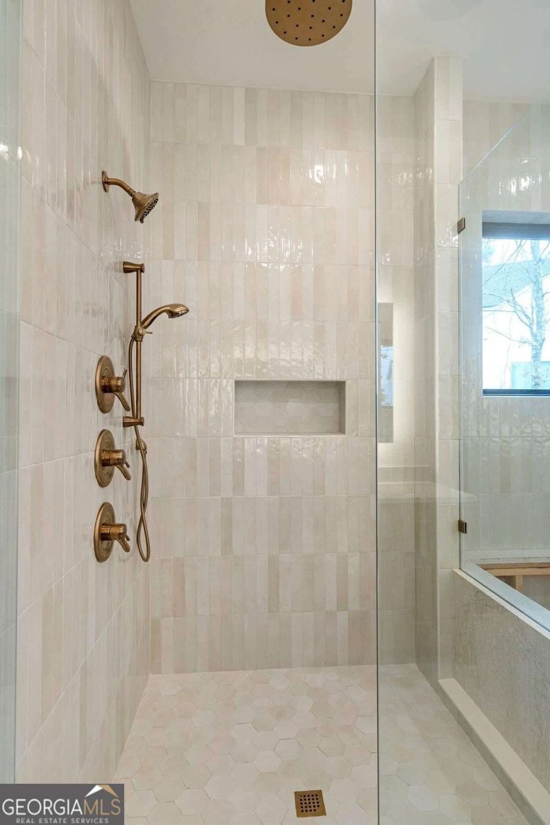 6043 Bluewater Boulevard Gainesville - Photo 9