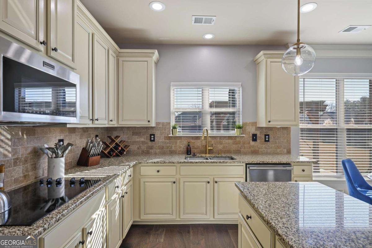 2860 Valaise Path Stonecrest - Photo 15