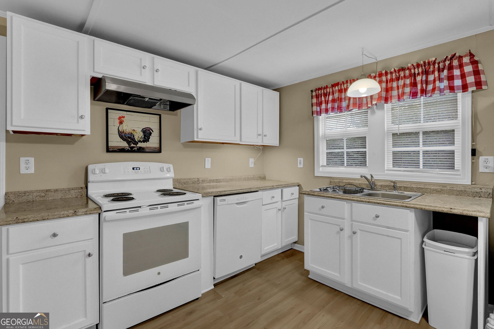 5852 Overby Road Flowery Branch - Photo 10