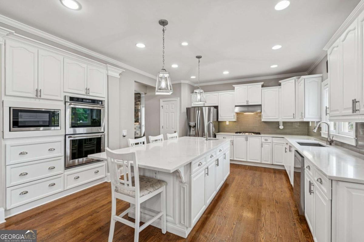 1043 Meadow Club Court Suwanee - Photo 13