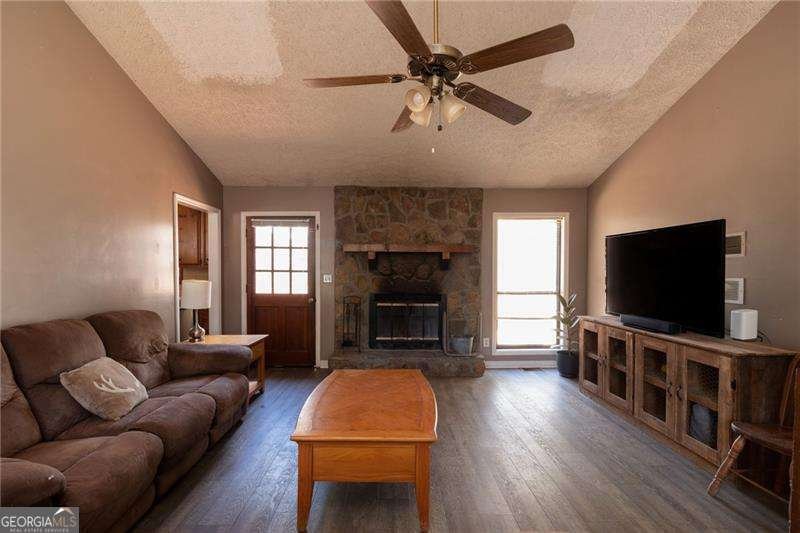 522 Victoria Road Woodstock - Photo 10